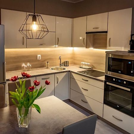 Apartament Nad Stawami Appartamento Sanok Esterno foto