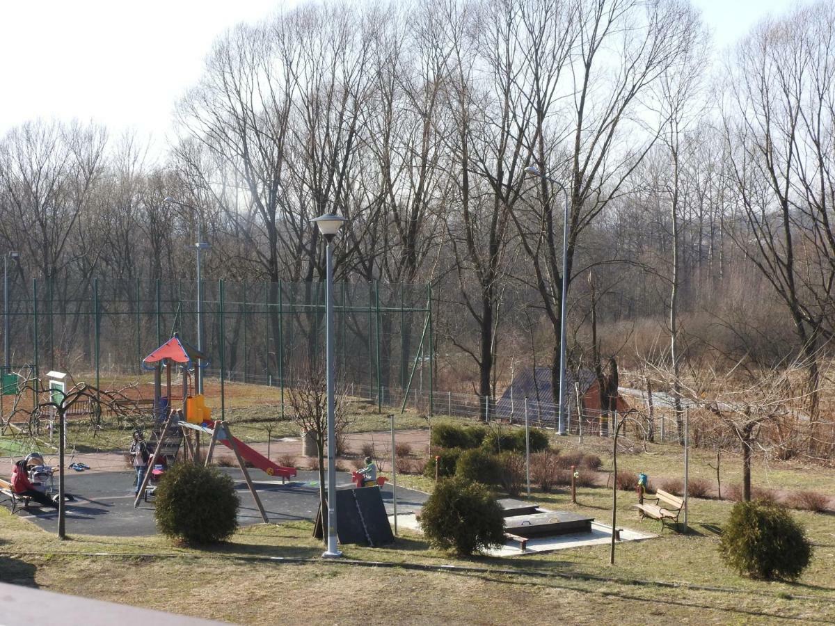 Apartament Nad Stawami Appartamento Sanok Esterno foto