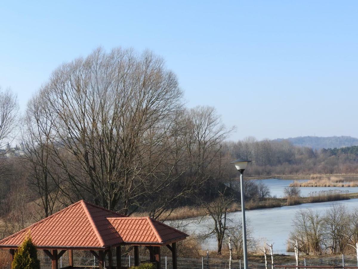 Apartament Nad Stawami Appartamento Sanok Esterno foto