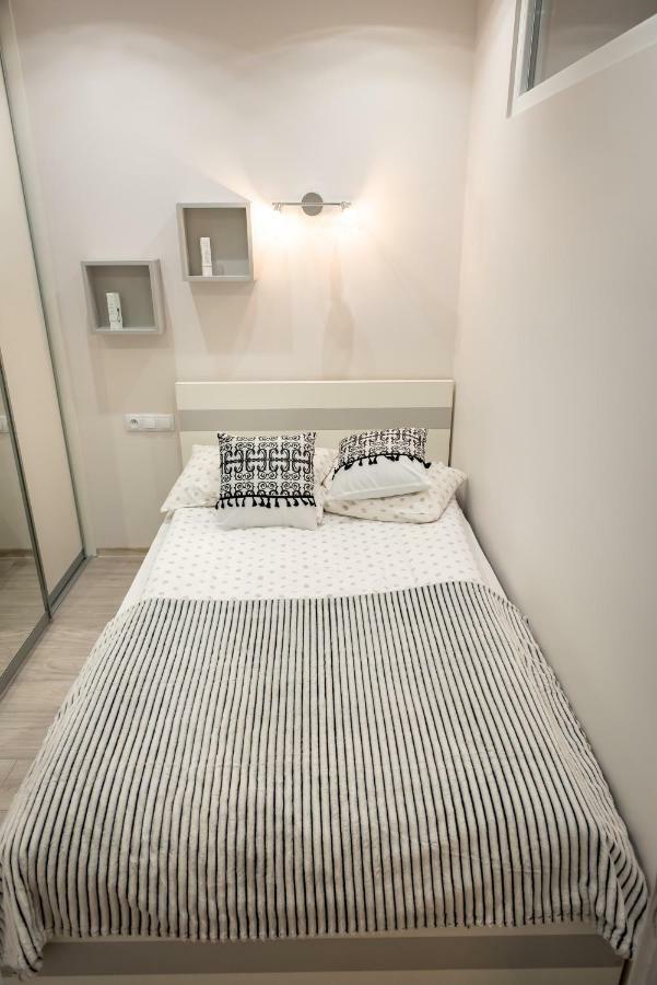 Apartament Nad Stawami Appartamento Sanok Esterno foto